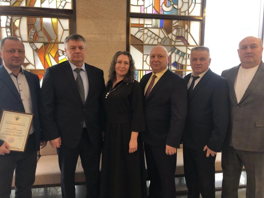 Торжество, посвященное празднованию Дня работника сельского хозяйства и перерабатывающей промышленности, состоялось в Алтайском краевом театре драмы имени Василия Шукшина Торжество, посвященное празднованию Дня работника сельского хозяйства и перерабатывающей промышленности, состоялось в Алтайском краевом театре драмы имени Василия Шукшина