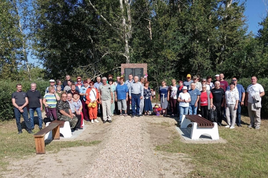 В 2023 году в рамках ППМИ в п. Тизек реконструировали памятник воинам-землякам погибшим в годы ВОВ