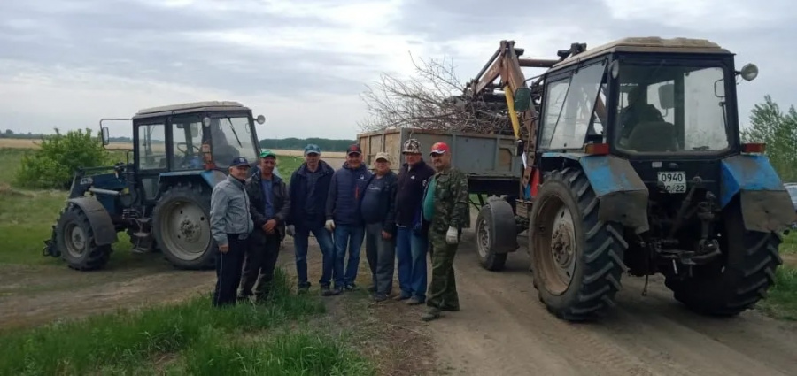 В рамках межпоселенческого проекта, продолжаются подготовительные работы для ремонта дорожного полотна в елочном массиве ЗДОЛ «Орленок»