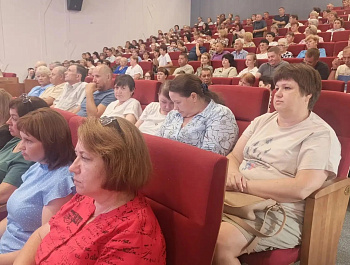 В актовом зале РДК прошло итоговое собрание граждан, на котором определен объект для участия в межпоселенческом Проекте поддержки местных инициатив в Алтайском крае