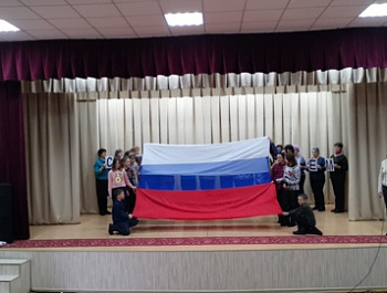 Своих не бросаем!