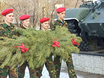 Жители Родинского района поддержали президента и Вооруженные Силы России