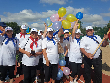 8 команд принимают участие в 5 олимпиаде золотого возраста. Проходит она в с. Родино