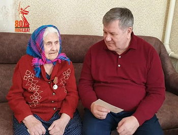В Родинском районе продолжается вручение юбилейных медалей к 80-летию Победы ВОВ