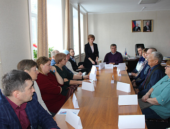 Глава района Сергей Катаманов встретился с родителями военнослужащих из Родинского  района, которые принимают участие в спецоперации на Украине