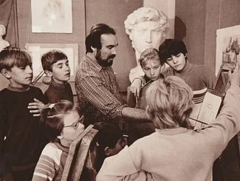 Коллектив детской школы искусств отмечает 65-летний юбилей