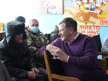 В  Родинском районе стартовали традиционные встречи с населением.