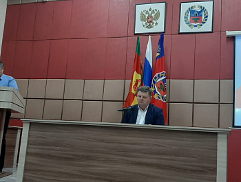 15 декабря 2025 года в Администрации Родинского района состоялись публичные слушания по проекту муниципального правового акта «О Родинском районном бюджете Алтайского края на 2026 год и плановый период 2027 и 2028 годов»