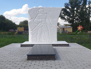 В Ярославцевом Логе в рамках ППМИ капитально отреставрирован мемориал воинам-землякам, погибшим в годы Великой Отечественной войны.