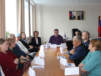 Глава района Сергей Катаманов встретился с родителями военнослужащих из Родинского  района, которые принимают участие в спецоперации на Украине