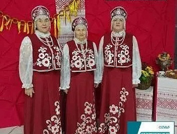 На прошлой неделе в с. Завьялово в рамках региональной программы «Активное долголетие в Алтайском крае» национального проекта РФ «Семья» прошёл краевой фестиваль творчества людей старшего поколения «Пусть сердце будет вечно молодым»