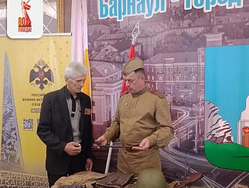Делегация Родинского района приняла участие в патриотическом фестивале «Война. Победа. Память. Алтайский край»