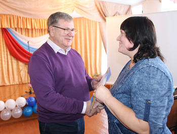 В  Родинском районе стартовали традиционные встречи с населением.